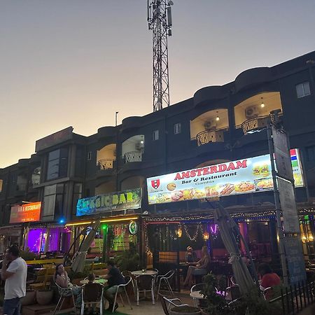 קולולי Apartments Plaza Hotel מראה חיצוני תמונה