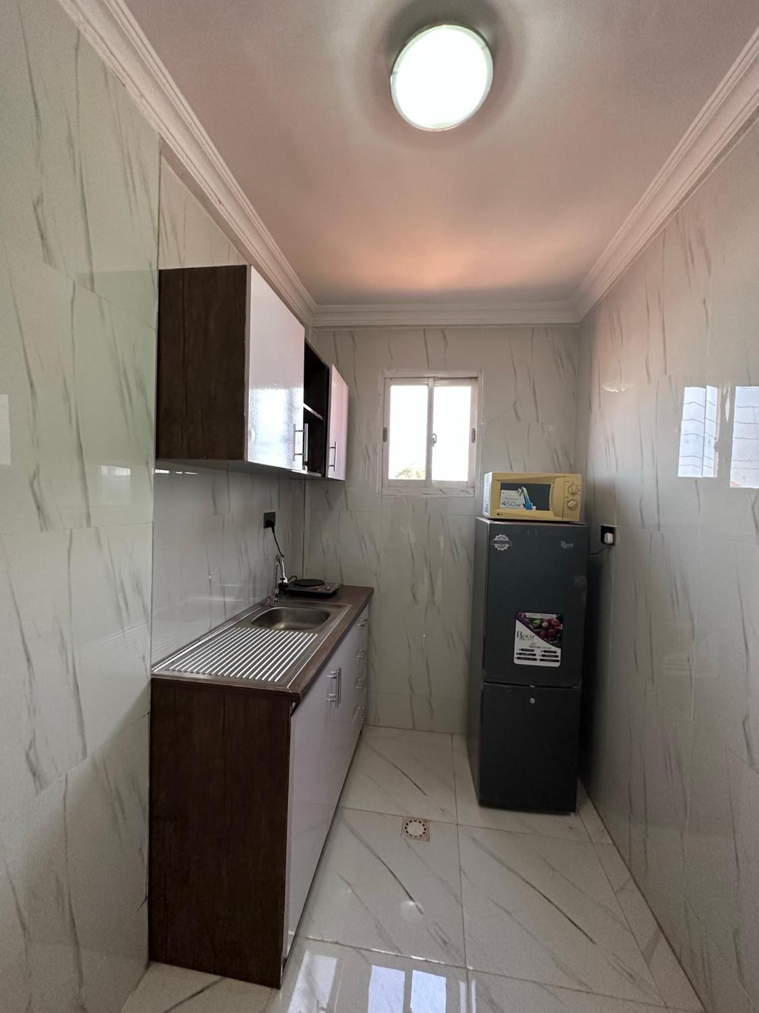 קולולי Apartments Plaza Hotel מראה חיצוני תמונה