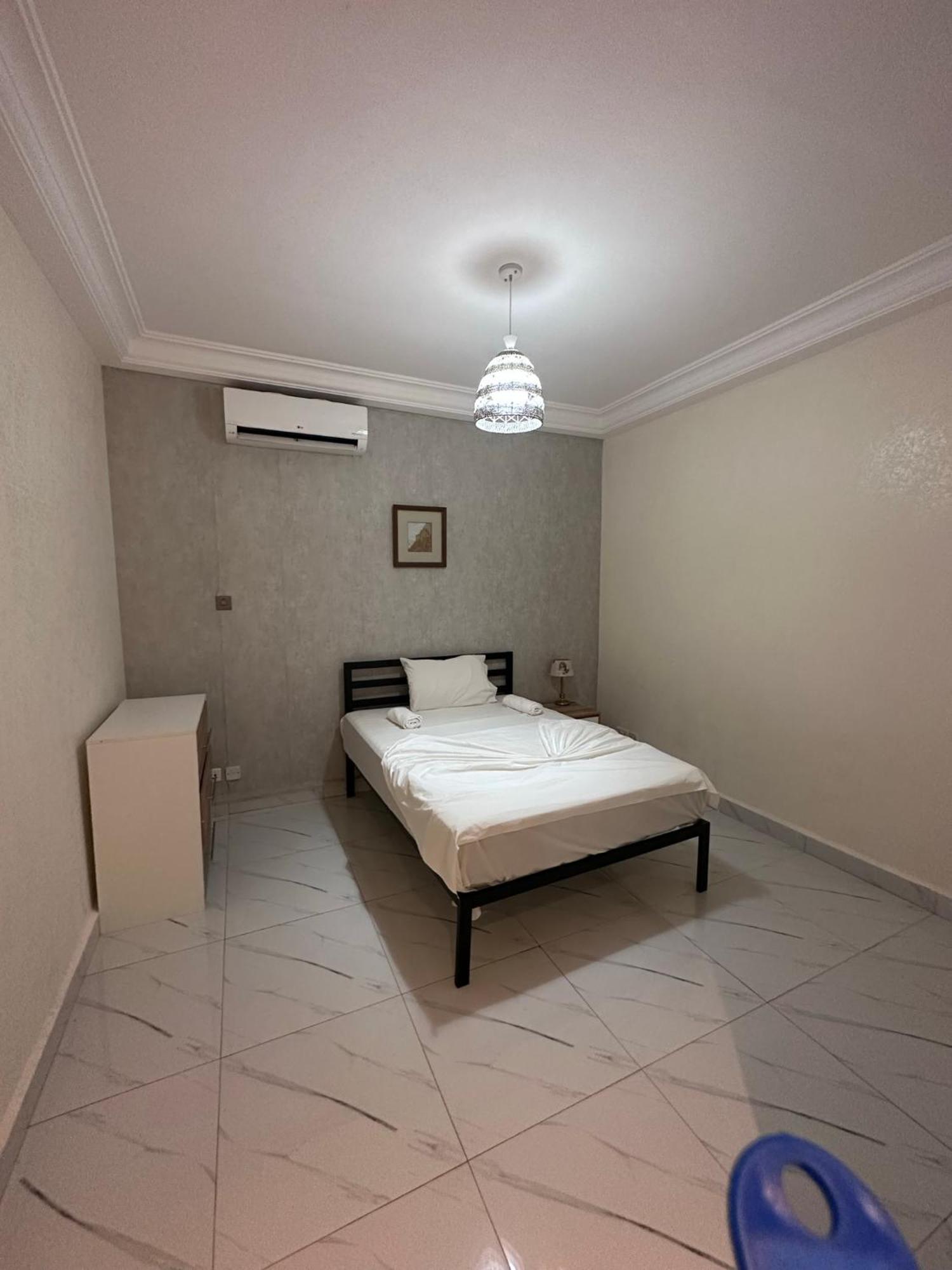 קולולי Apartments Plaza Hotel מראה חיצוני תמונה